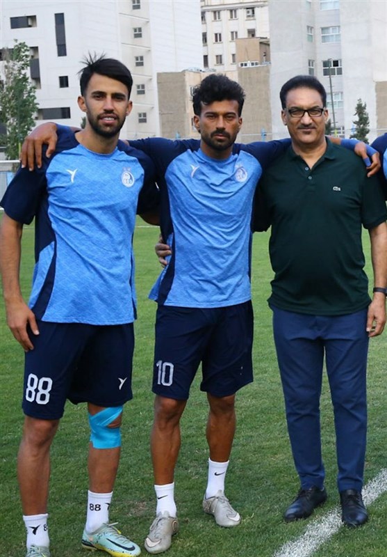 فوتبال ، استقلال ، 