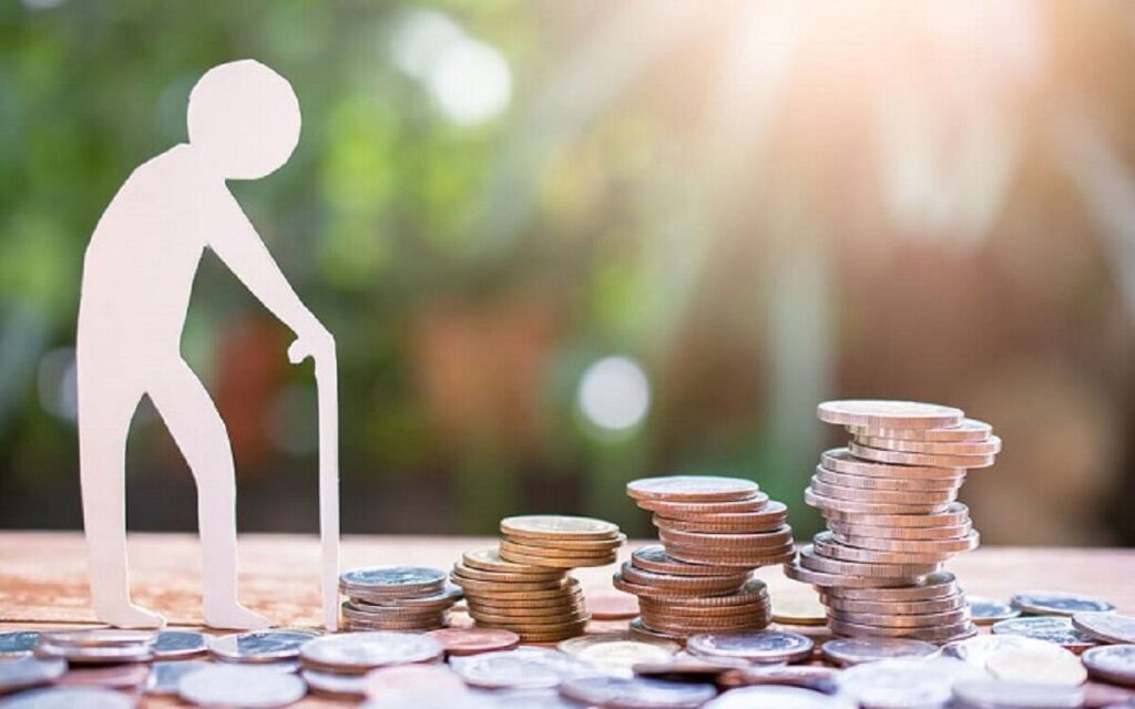 جزئیات مبلغِ حق بیمه تکمیلی بازنشستگان کشوری| روش ثبت نام افراد جدید