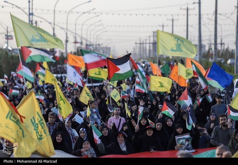 تقدیر از جوانان انقلابی در برگزاری حماسه عظیم أنا علی العهد
