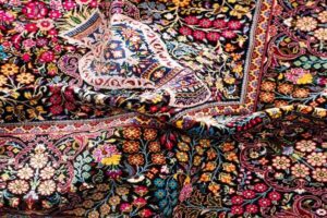 سالانه ۲۰۰ هزار مترمربع فرش دستباف در استان یزد تولید می‌شود