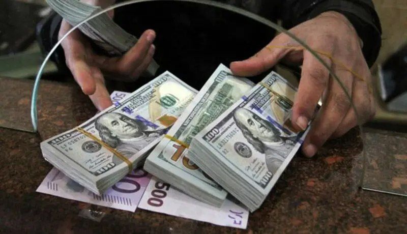 ناکامی در تک نرخی شدن ارز| سیاستی که جواب نداد و نرخ دلار را ۲ برابر کرد!