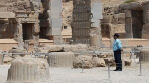 درگیری قاچاقچیان با یگان حفاظت در حریم تخت جمشید
