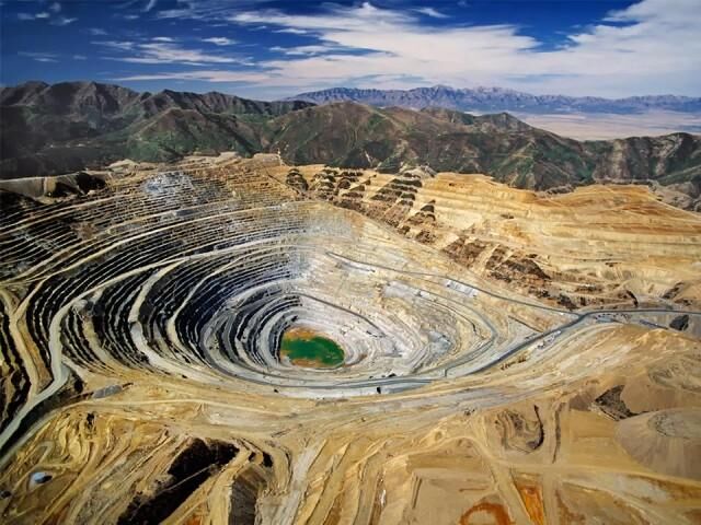 توجه به رعایت عدالت در اشتغال‌زایی در معدن ضروری است