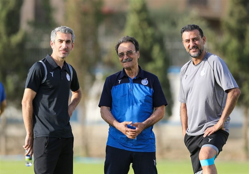 فوتبال ، استقلال ، 