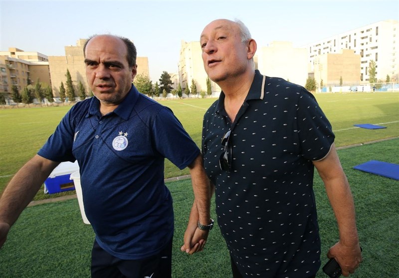 فوتبال ، استقلال ، 