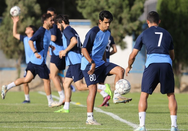 فوتبال ، استقلال ،