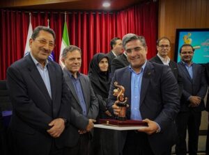 تقدیر وزیر صمت از مدیرعامل گروه صنعتی ایران ترانسفو
