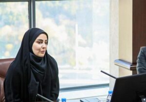 پول سفر خانم وزیر از حقوقش کسر می‌شود