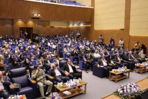 تقدیر از صادر کنندگان نمونه استان سمنان| نقش زنان در اقتصاد تبیین شد