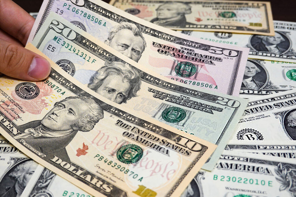 آخرین قیمت دلار در مرکز مبادله امروز 29 اردیبهشت ماه