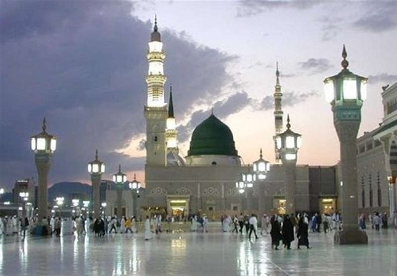 استغفارکنان به سمت مسجدالنبی گام بردارید
