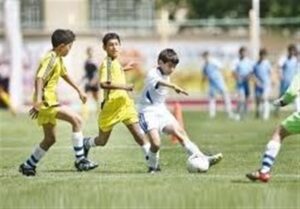 شور فوتبالی در زنجان/ از لیگ‌های پایه تا فوتسال پرتماشاگر