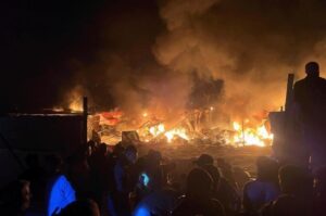 بمباران چادرهای آوارگان فلسطینی در خان‌یونس