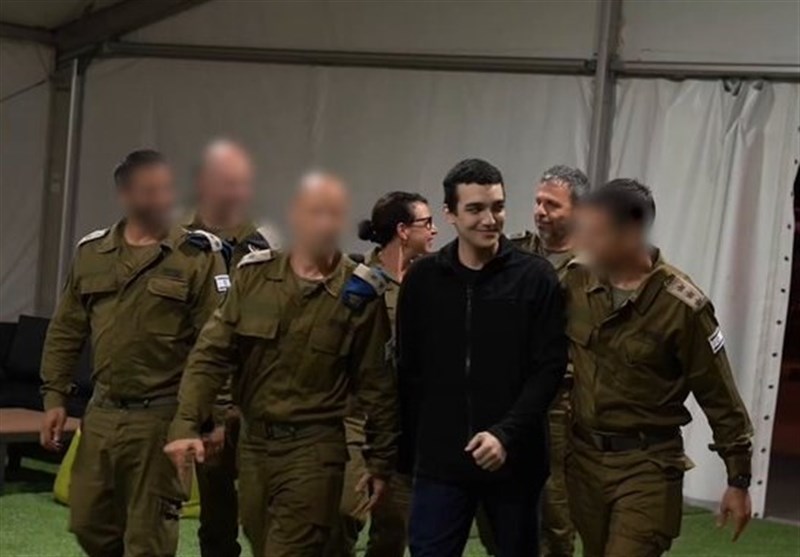 حاشیه‌های آزادی نظامی اسیر آمریکایی-اسرائیلی