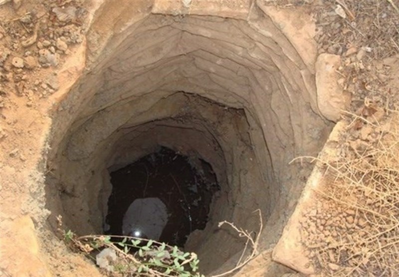 سقوط 8 نفر به چاه برای کمک به یکدیگر/ فعلا یک نفر نجات یافت