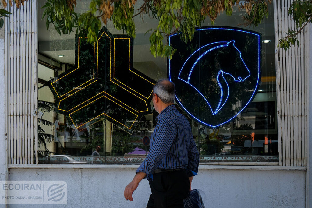 سهام ایران Khodro و Saipa ادامه دارد