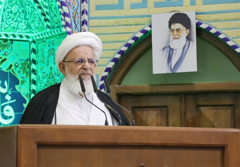 مقاومت در برابر تهاجم فرهنگی راه نجات جامعه اسلامی است