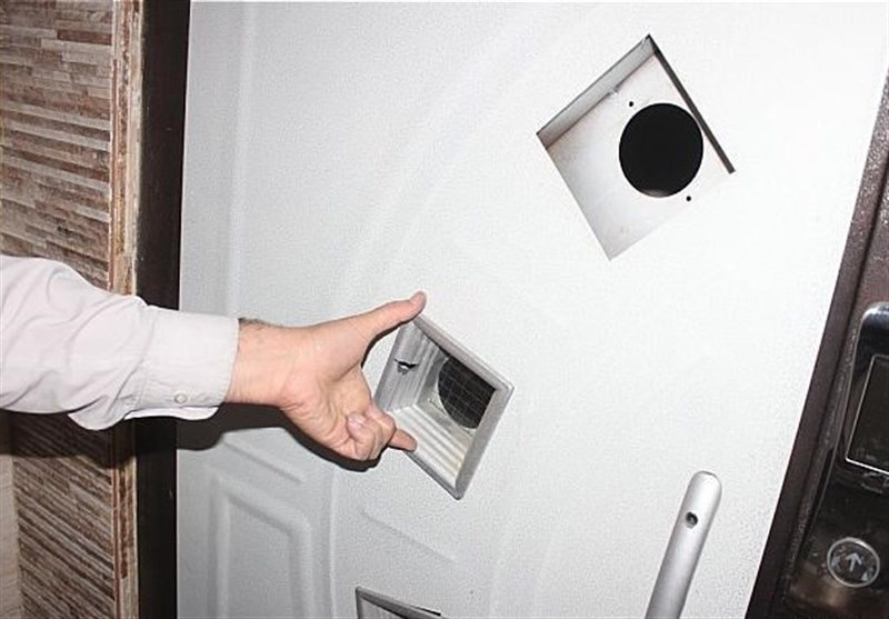 در هنگام قطعی برق و گیر کردن در آسانسور چه باید کرد؟