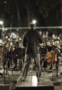 پلانی هالیوودی از ارکستر سمفونیک تهران در فلک الافلاک