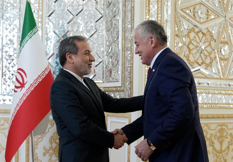 تاکید وزیران خارجه ایران و تاجیکستان بر تقویت روزافزون روابط