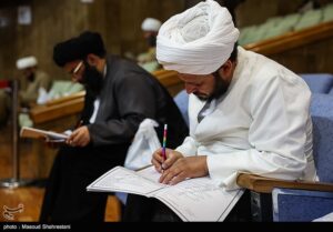 پذیرش طلاب در رشته‌های تخصصی حوزه علمیه یزد