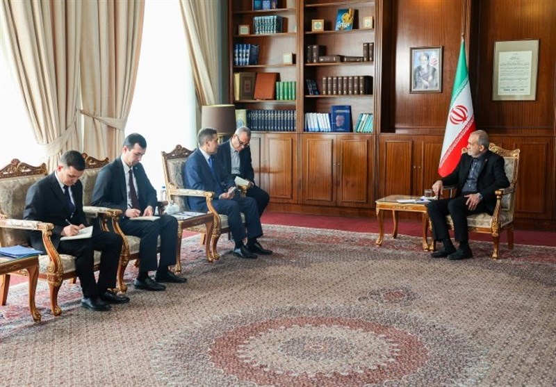 پزشکیان: ایجاد نهاد مالی شانگهای پشتوانه‌ای موثر خواهد بود