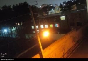 چراغ‌های 2 مدرسه در نسیم‌شهر شبانه‌روز روشن است!