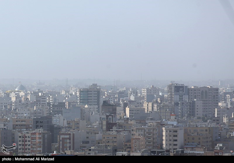 گردوخاک قم را در بر می‌گیرد