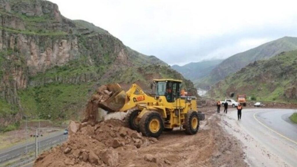 پنج طرح برای افزایش ایمنی جاده‌های قم به تصویب رسید