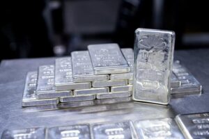 نقره در مسیر ثبت احتمالی رکورد تاریخی| اگر از بازار طلا جا ماندید، از نقره غافل نشوید!