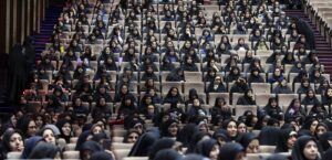 امکان استفاده همزمان کارمندان زن از دو قانون ساعت کاری فراهم شد
