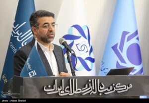 بازار ارز تجاری باز است| معاملات طبق روال انجام میشود