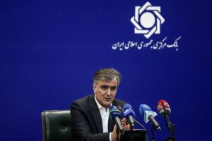 کل شبکه بانکی سیستم پشتیبان دارد| ۵۰ درصد اسکناس تزریقی به بانک‌ها را افزایش دادیم