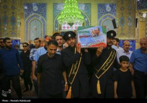 دفن معنی دار تعدادی از شهدای نبرد با اسرائیل در مسجد جمکاران