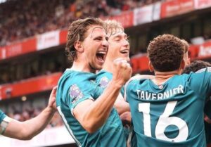 PSG با مدافع بورنموث به توافق رسید