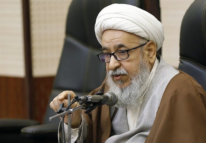 مروجی طبسی: ملت ایران در کنار رهبر انقلاب بر دل دشمن وحشت انداخته است