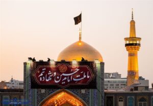 اعلام برنامه‌های ماه محرم برای زائرین ‌غیرایرانی در حرم رضوی