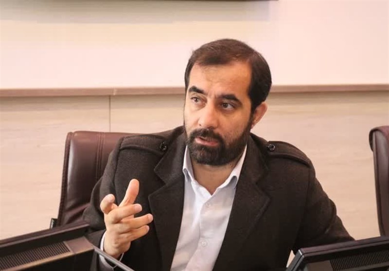 برنامه‌ریزی برای مرمت زمین‌های ورزشی چمن مصنوعی در همدان
