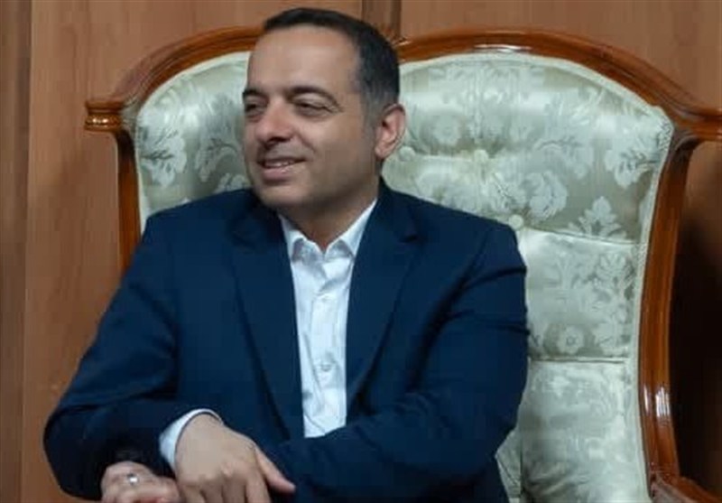 نگاه به توسعه فراتر از تعصبات قومی، منطقه‌ای و امنیتی باشد