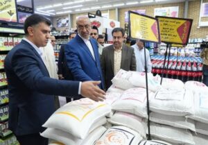 توزیع برنج تنظیم بازار در روستابازار شهر کرمانشاه