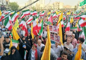 اجتماع بزرگ مردم تهران در حمایت از نیروهای مسلح در جنگ با اسرائیل