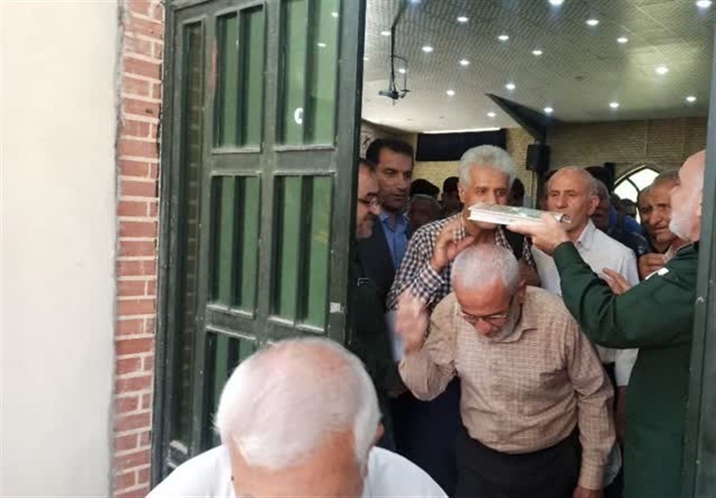 Ø­Ø¶ÙØ± Ø²Ø±ÙØ§ÙÛâÙØ§ Ø¯Ø± ÙØ±ÙØ¯ ÙØ·ÙØ± Ø§ÙØ§Ù(Ø±Ù)