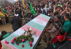 حماسه هرمزگانی‌ها در وداع با شهید آذربادگان؛ مشتی محکم بر دهان استکبار