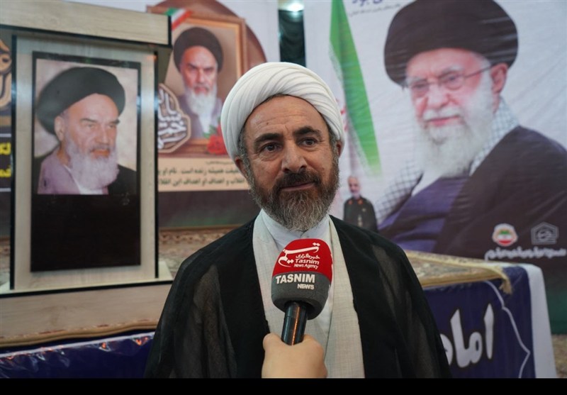 دیدگاه‌های امام جمعه ایلام درباره امام امت/ غرب را آشفته کرد