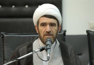 برخورد قاطع با سگ‌گردانی در معابر عمومی قم ادامه دارد
