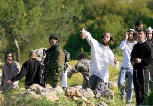 شهید و زخمی شدن 10 فلسطینی در حمله وحشیانه شهرک‌نشینان صهیونیست