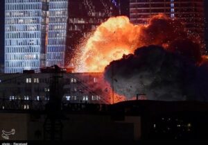 فریاد شاعران جهان بر سر آمریکا