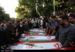 تشییع پیکر 11 شهید حملات رژیم صهیونیستی در اصفهان