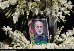ملت ایران از مسیر انقلاب و دفاع از کشور ذره‌ای عقب‌نشینی نخواهد کرد