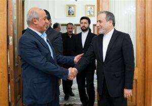 دیدار معاون دبیرکل جبهه مردمی برای آزادی فلسطین با عراقچی